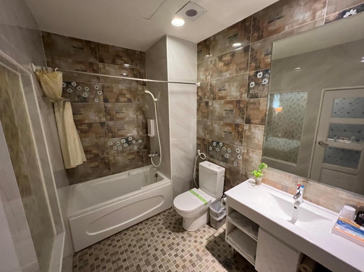 Boston Plus Hotel Chiayi City Luaran gambar