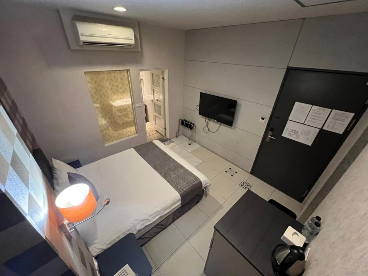 Boston Plus Hotel Chiayi City Luaran gambar