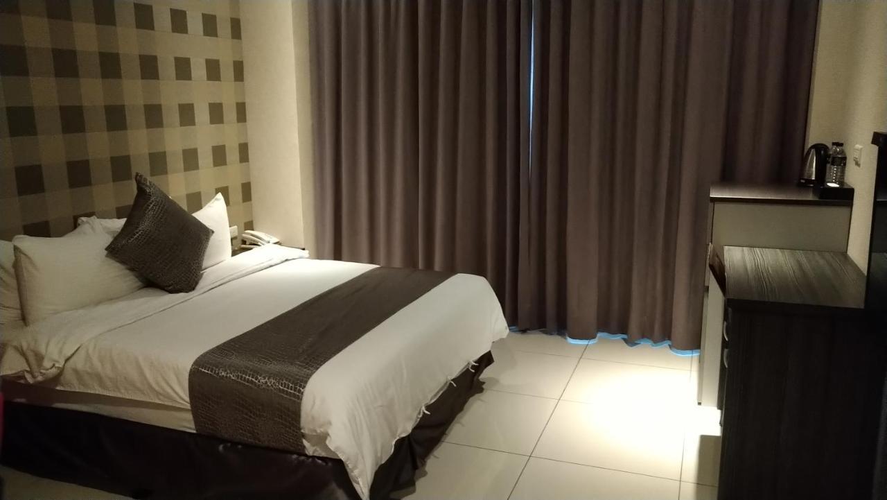 Boston Plus Hotel Chiayi City Luaran gambar