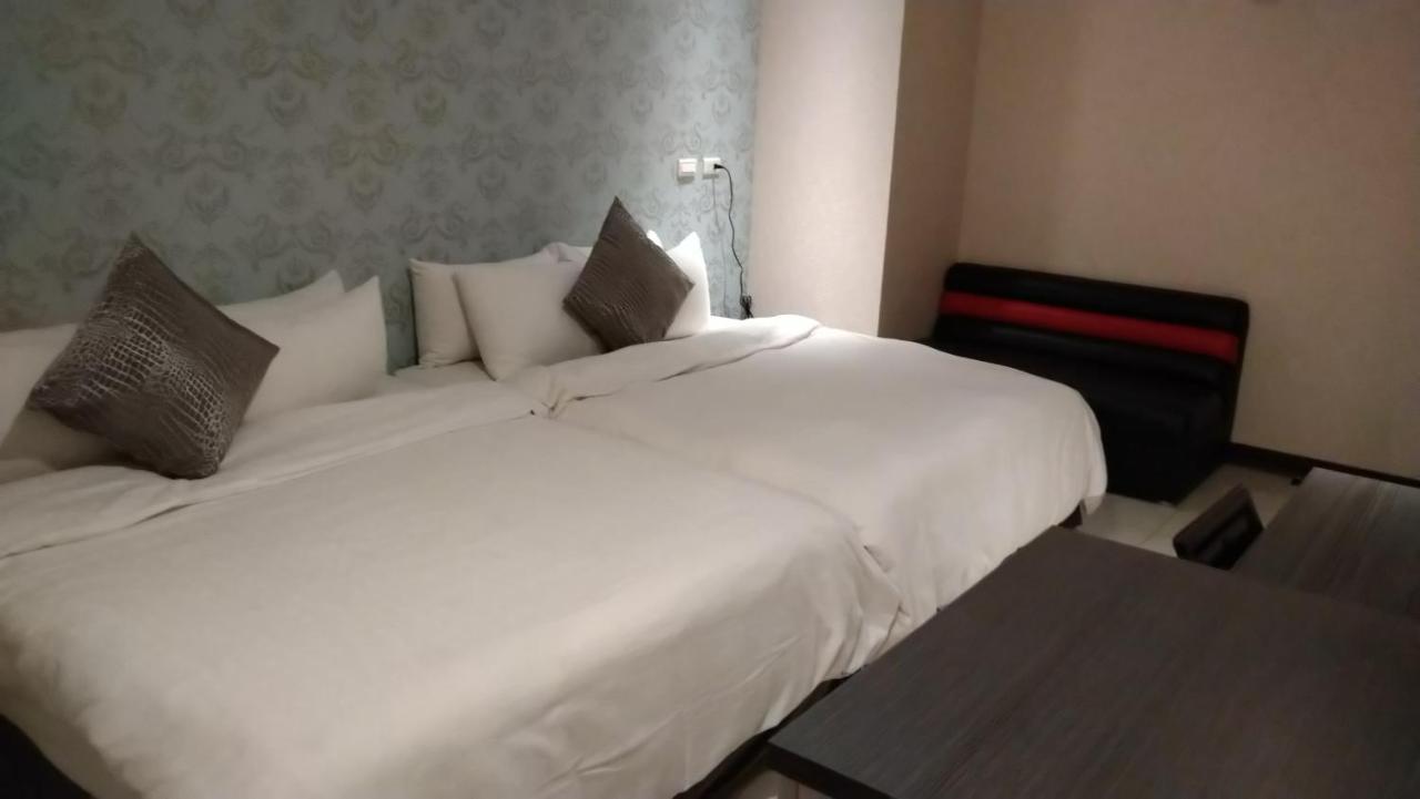 Boston Plus Hotel Chiayi City Luaran gambar