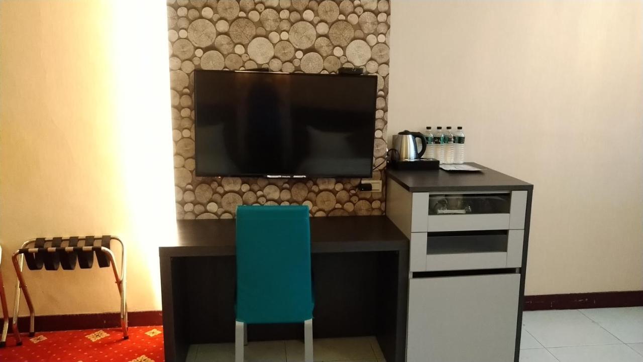 Boston Plus Hotel Chiayi City Luaran gambar